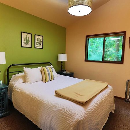 Silver Falls Lodge & Conference Center Sublimity Экстерьер фото