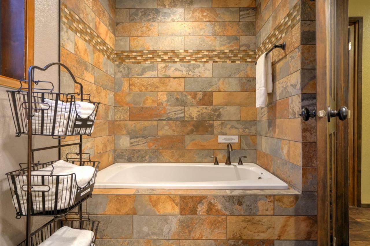 Silver Falls Lodge & Conference Center Sublimity Экстерьер фото