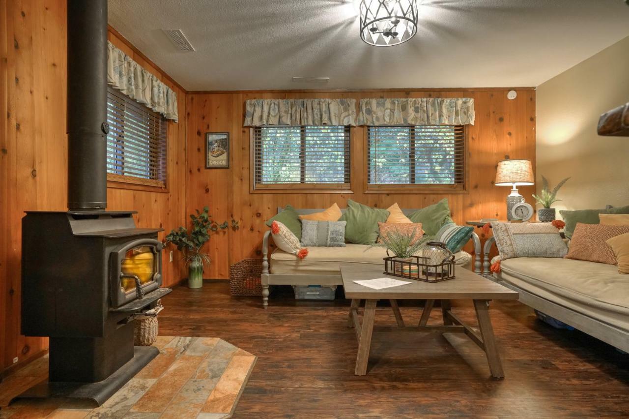 Silver Falls Lodge & Conference Center Sublimity Экстерьер фото