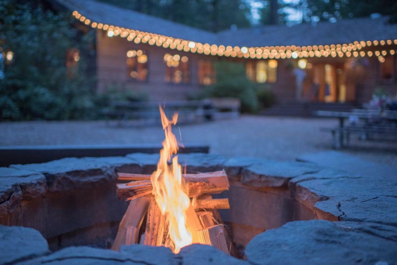 Silver Falls Lodge & Conference Center Sublimity Экстерьер фото